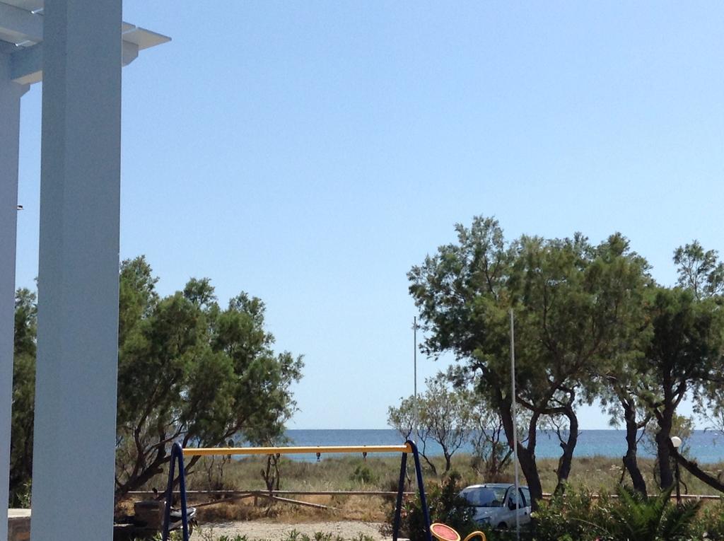 Nostos Beachfront Apartments & Studios Айос Іоанніс Екстер'єр фото