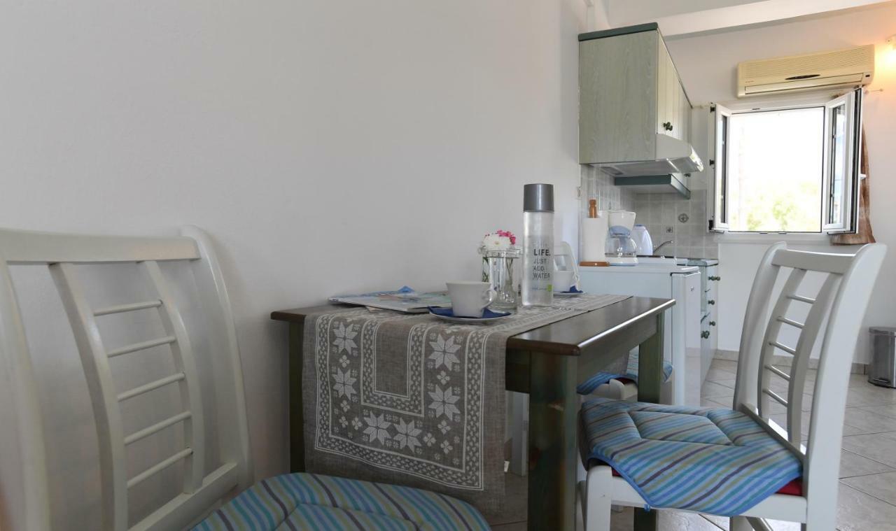Nostos Beachfront Apartments & Studios Айос Іоанніс Екстер'єр фото